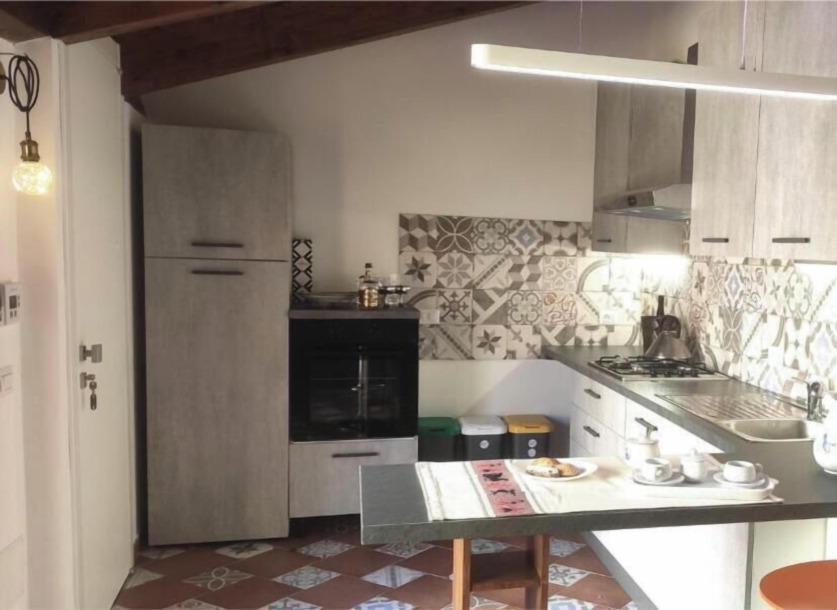 Kühlschrank, Mikrowelle