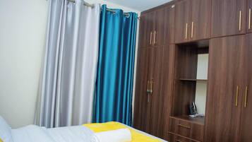 Iron/ironing board, internet