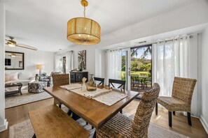 Dining - 2039 - Beachwood Sanctuary: Cozy Walk-to-Beach Villa (Fernandina Beach)
