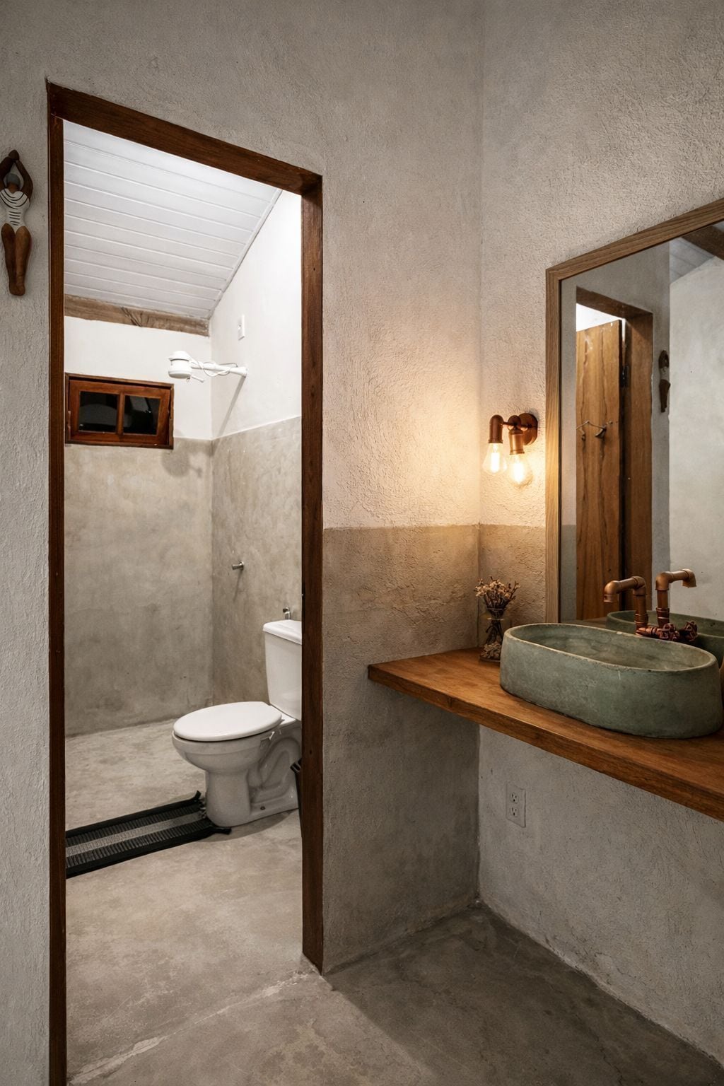 Douche, serviettes fournies, savon, papier toilette