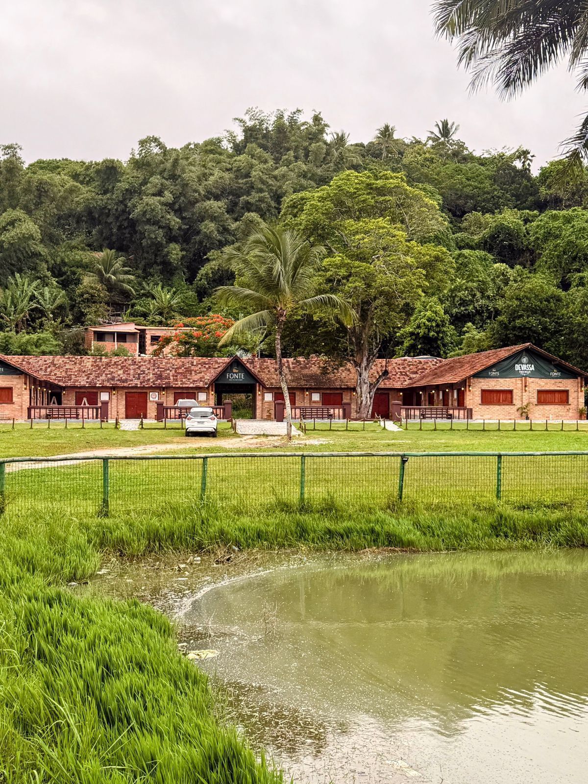 Halaman properti