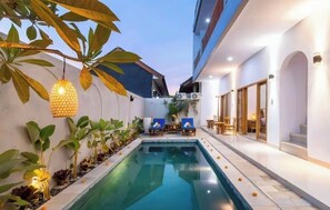 Outdoor pool - Kubu YN Guesthouse (Umasan)