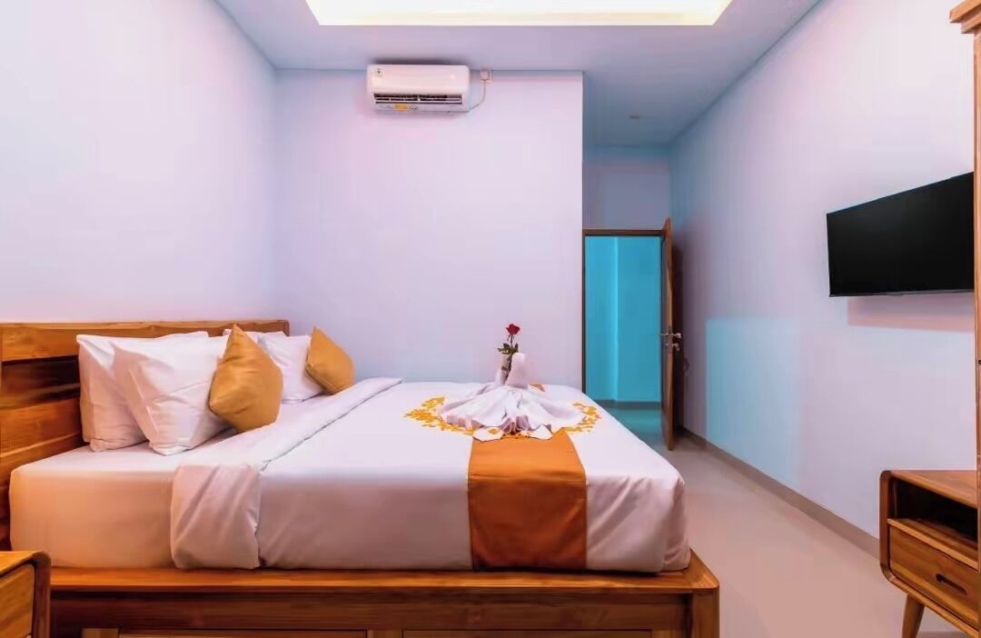 Premium bedding, blackout drapes, soundproofing, iron/ironing board