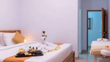 Perawatan tubuh, aromaterapi, dan pijat dengan batu panas