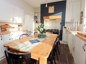 Dining - Heathcliff Cottage (Keighley)
