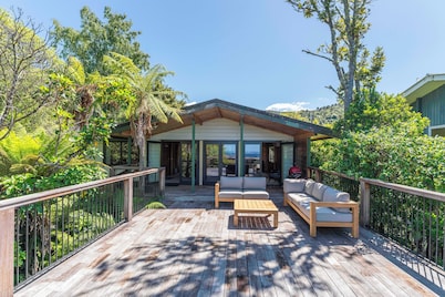 Kereru View - Lake Taupo Holiday Home