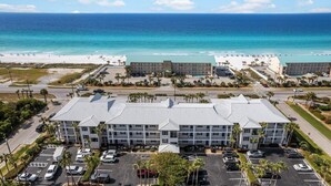 Unclassified image, 3 of 624, button - Grand Caribbean East 307 (Destin)