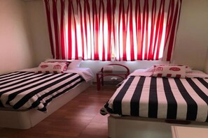 2 chambres, fer et planche à repasser, Wi-Fi, draps fournis