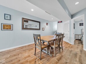 Condo, Plusieurs lits (Harbor Dreams) | Restauration