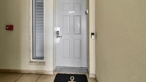 Apartment, Mehrere Betten (Jade East 1630) | Außendetails