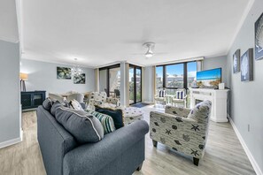 Condo, 1 King Bed with Sofa bed (Enclave 204A) | Living area - Enclave 204a (Destin)
