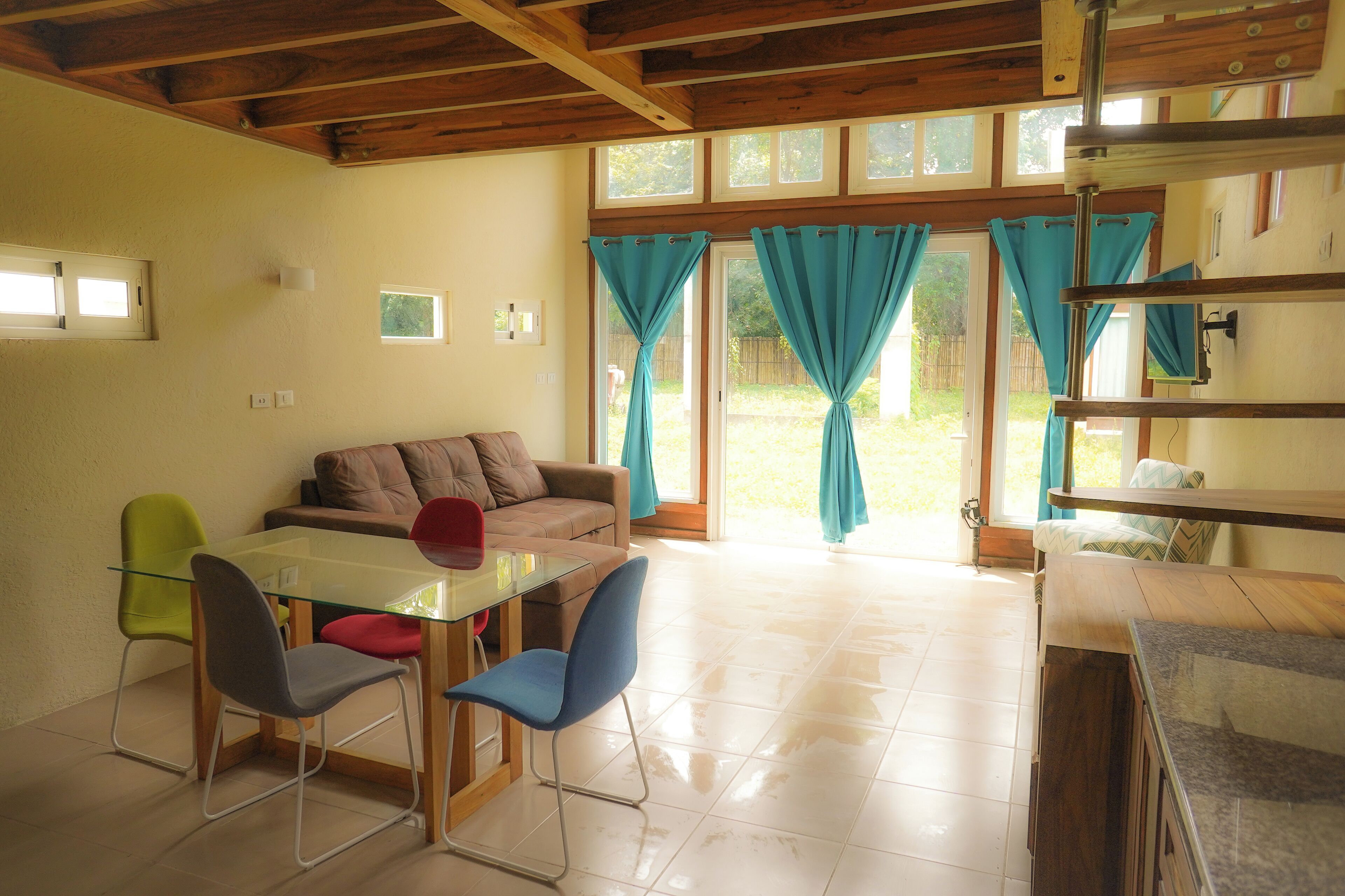 リビング エリア