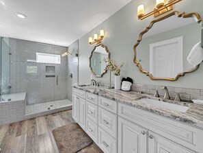 House, Multiple Beds (Sandy Shore Retreat) | Bathroom - Sandy Shore Retreat (Santa Rosa Beach)
