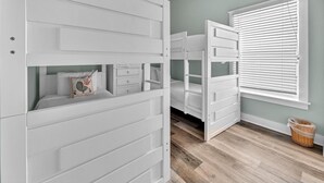 Talo, useita sänkyjä (Sandy Shore Retreat) | 5 makuuhuonetta
