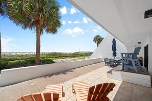 Outdoor dining - Aegean 118 (Destin)