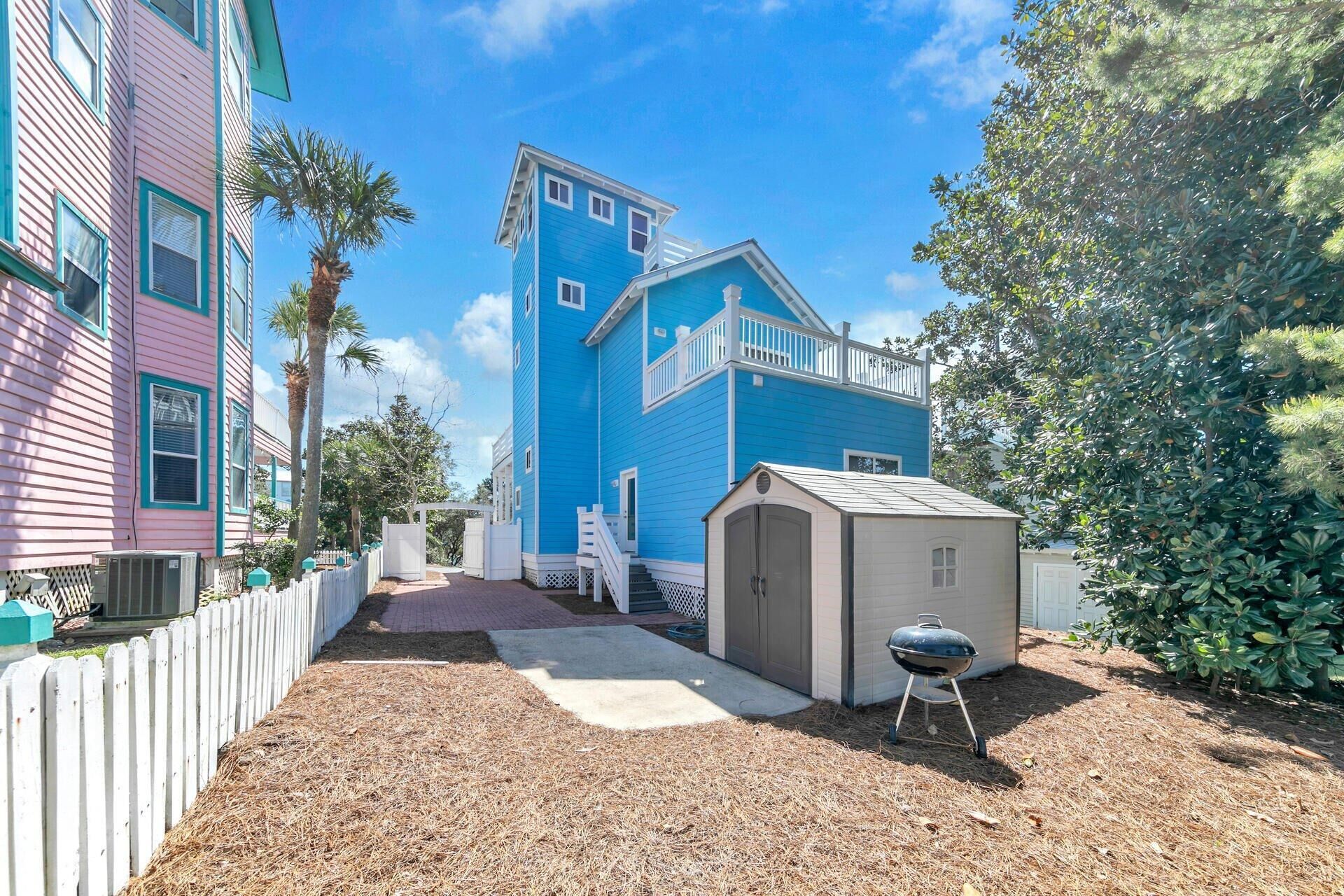 House, Multiple Beds (U My Boy Blue) | Terrace/patio