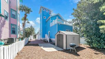 House, Multiple Beds (U My Boy Blue) | Terrace/patio