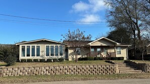 Unclassified image, 5 of 11, button - Augusta River Rental (Augusta)