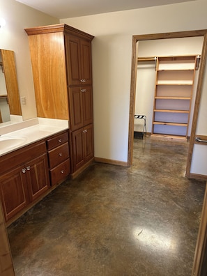 Interior - Augusta River Rental (Augusta)