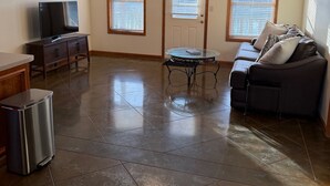 Unclassified image, 2 of 11, button - Augusta River Rental (Augusta)