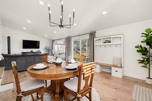 Dining - New Farmhouse, Kitchen & Coffee Bar, Near Hospital (Johnstown)
