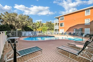 Pool - Gulfview II - 223 (Miramar Beach)