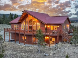 Exterior - Luxury MTN Home: Hot Tub: Close to Breck Skiing (Alma)