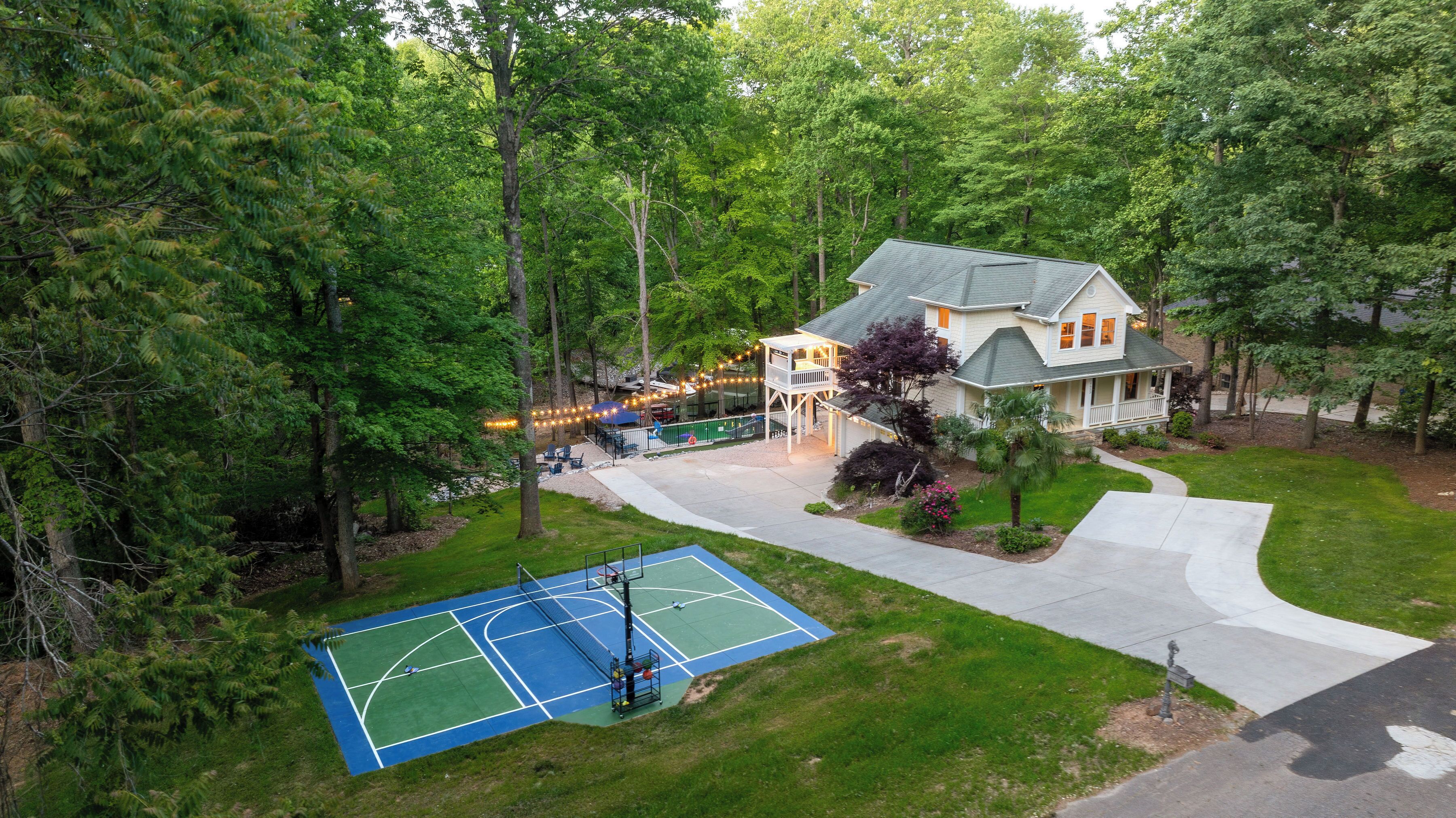 Sport court