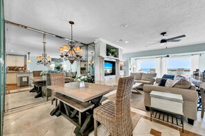 Dining - Green Reef Townhomes #4 (Destin)