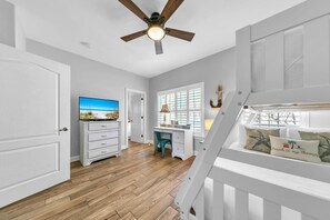 House, Multiple Beds (Nana's Beach House) - Nana's Beach House (Destin)