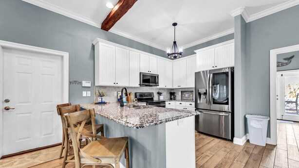 House, Multiple Beds (Nana's Beach House) | Private kitchen - Nana's Beach House (Destin)