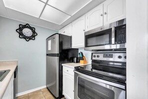 Appart'hôtel, 1 grand lit et 1 canapé-lit (Sandpiper Cove 2031) | Cuisine privée