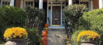 Miss Murphy's High Street Inn