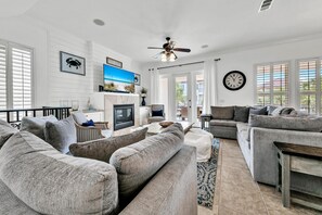 Rumah, Beberapa Tempat Tidur (A Summer Lovin) | Area keluarga