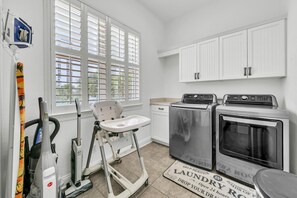 Talo, useita sänkyjä (A Summer Lovin) | Sisätilat