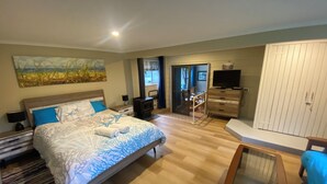 3 bedrooms, free WiFi, bed sheets - 3 Br Lakeside Forest Cottage (Lakewood)