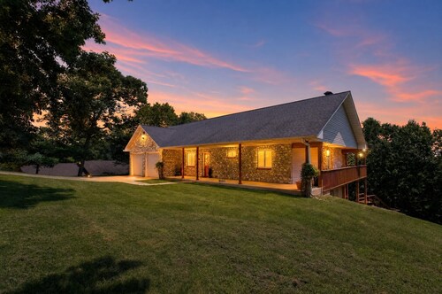 Indian Point Waterfront Home w/ Wraparound Deck