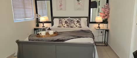 1 chambre, fer et planche à repasser, Wi-Fi gratuit, draps fournis