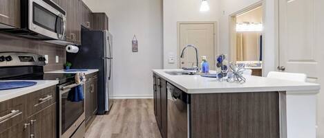 Microwave, oven, stovetop, dishwasher