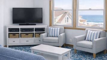 Studio Suite Deluks, pemandangan laut sebagian | Area keluarga