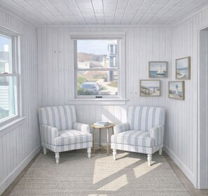 Deluxe Triple Room, Ocean View | Interior - The Breakers Inn (Scarborough)