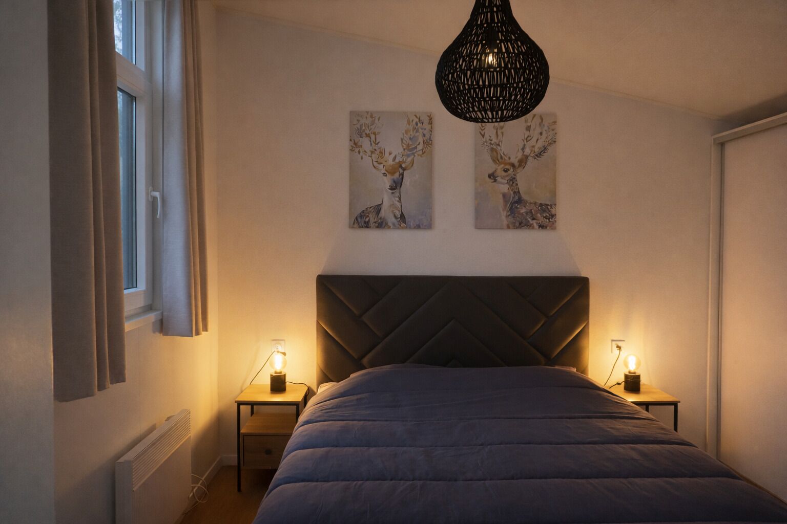 2 عدّة غرف نوم وواي فاي مجانًا وملاءات أسرّة