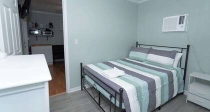 Private Suite | Comfortable, Quiet & Well-Equipped