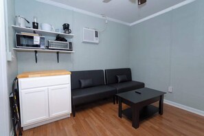 Interior - Private Suite | Comfortable, Quiet & Well-Equipped (Augusta)