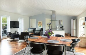 Dining - 3 bedroom amazing home in ålbæk (Ålbæk)