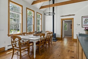 Dining - New! Perfect for families and larger groups seeking comfort and gathering space! (Edgecomb)
