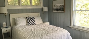 Charming  coastal retreat, sleeps 8 with Newagen Seaside Inn Amenities!