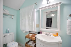 Hair dryer, towels