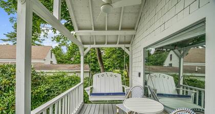 New! Perfect for couples, solo travelers, or as extra space for larger groups!