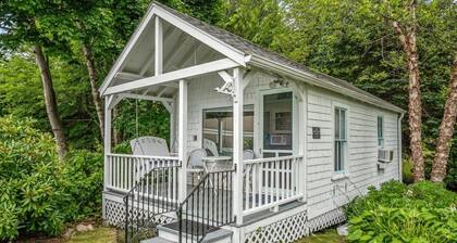 New! Perfect for couples, solo travelers, or as extra space for larger groups!